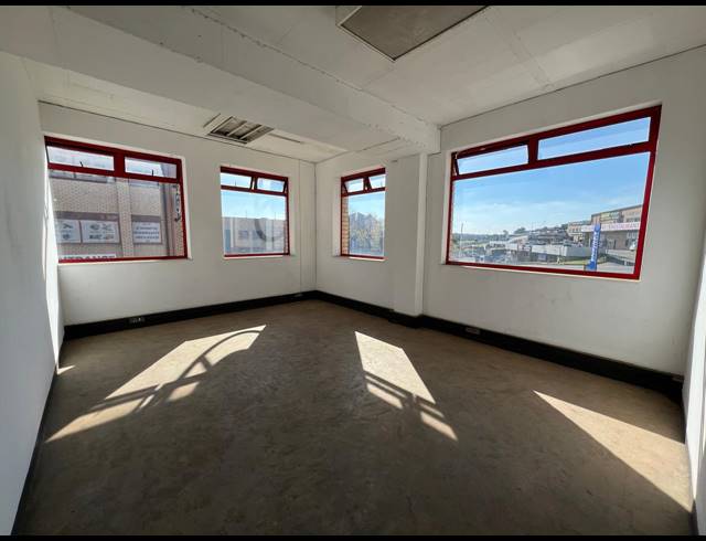 1,153M² WAREHOUSE TO LET IN STRIJDOMPARK
